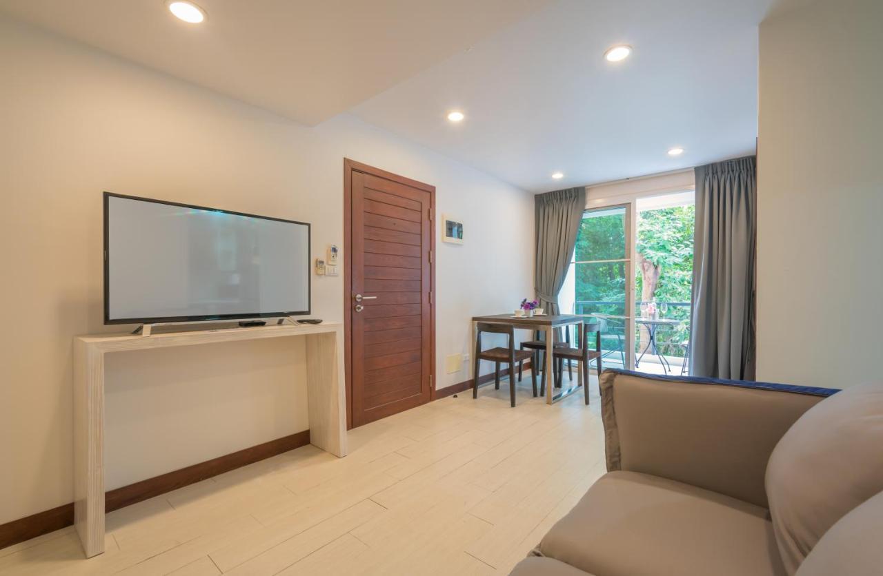 Karon Butterfly Condominuim Ban Karon Εξωτερικό φωτογραφία